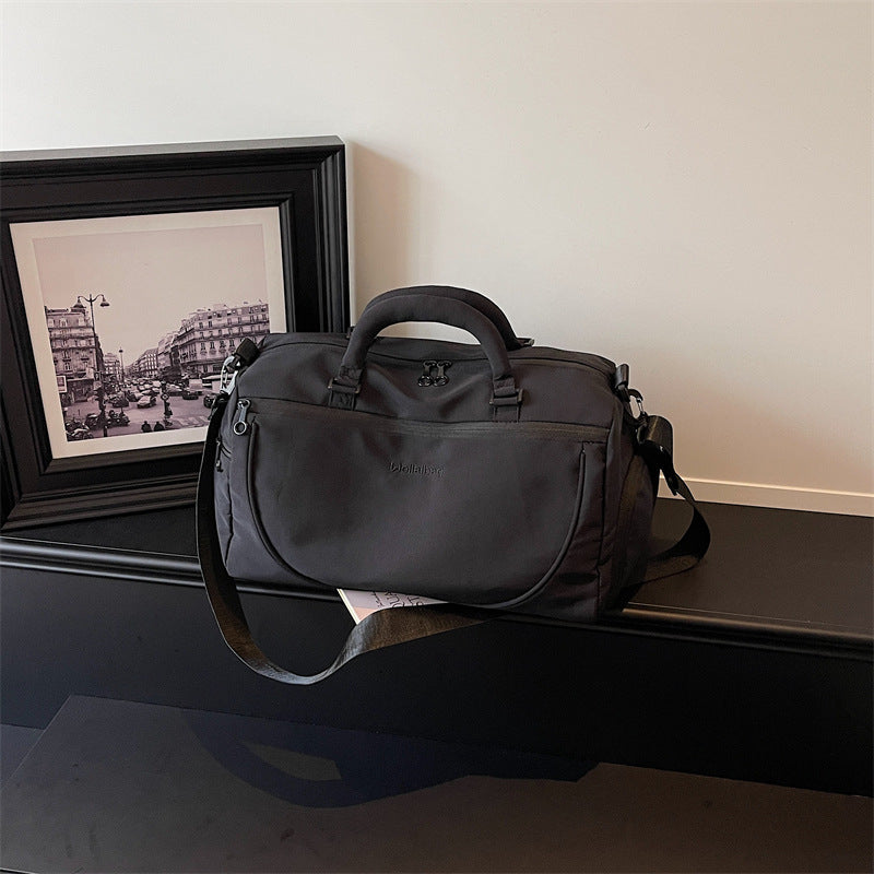 Sporty duffel bag with versatile compartments Skanto