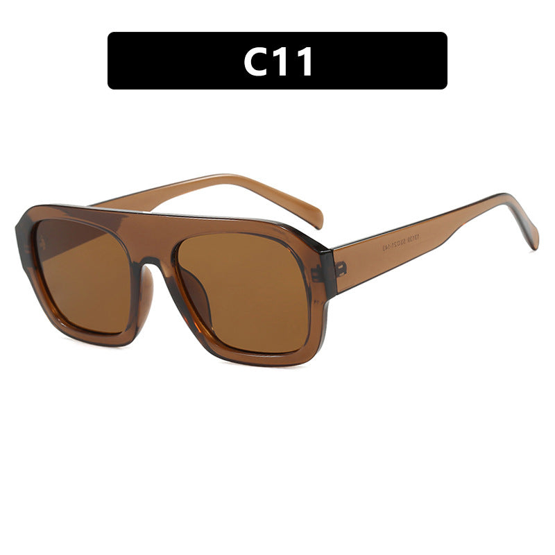 Dame moteriktig solbrille i beskyttende oversized-format Skanto