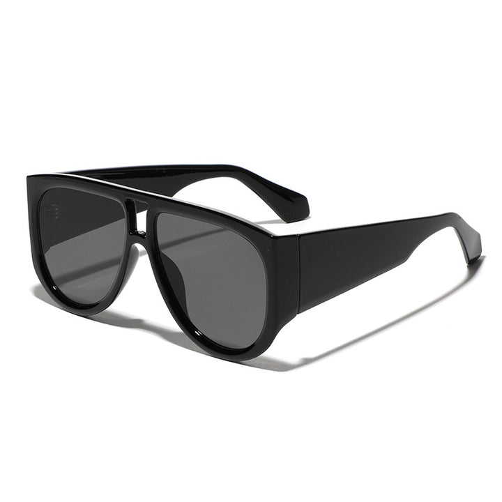 Damer fashionable oversized solbriller med ergonomisk ramme Skanto