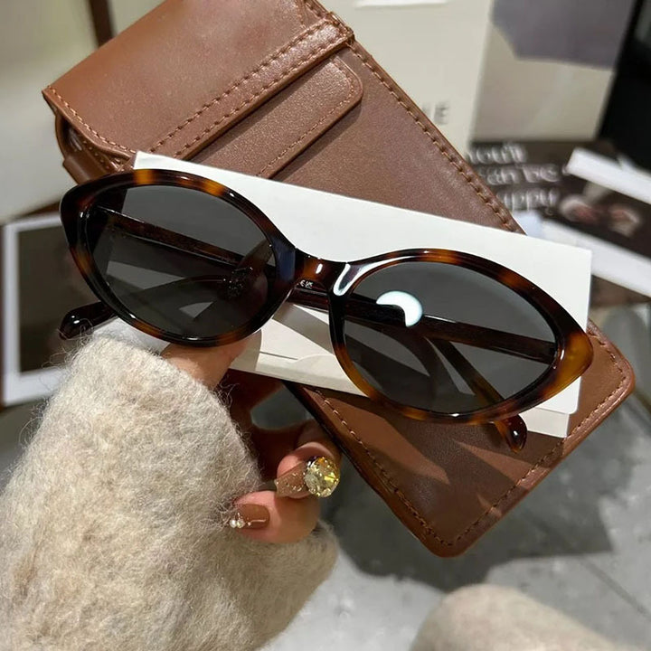 Women's Cat-Eye Sunglasses with Stylish Design and Protective UV Filter Skanto