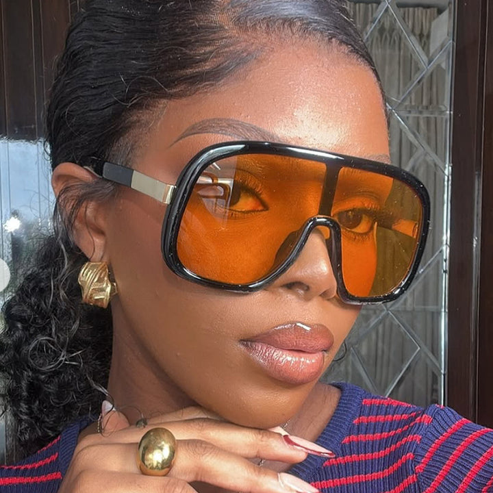 Women's oversized sunglasses in elegant retro design Skanto