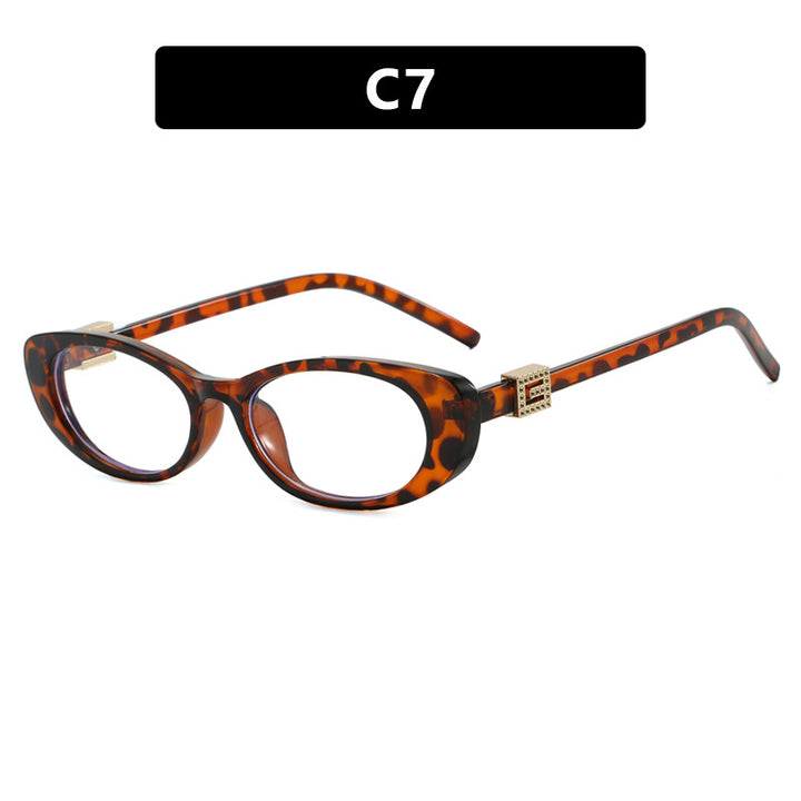 Women's Elegant Cat-Eye Sunglasses with Fine Accents Skanto