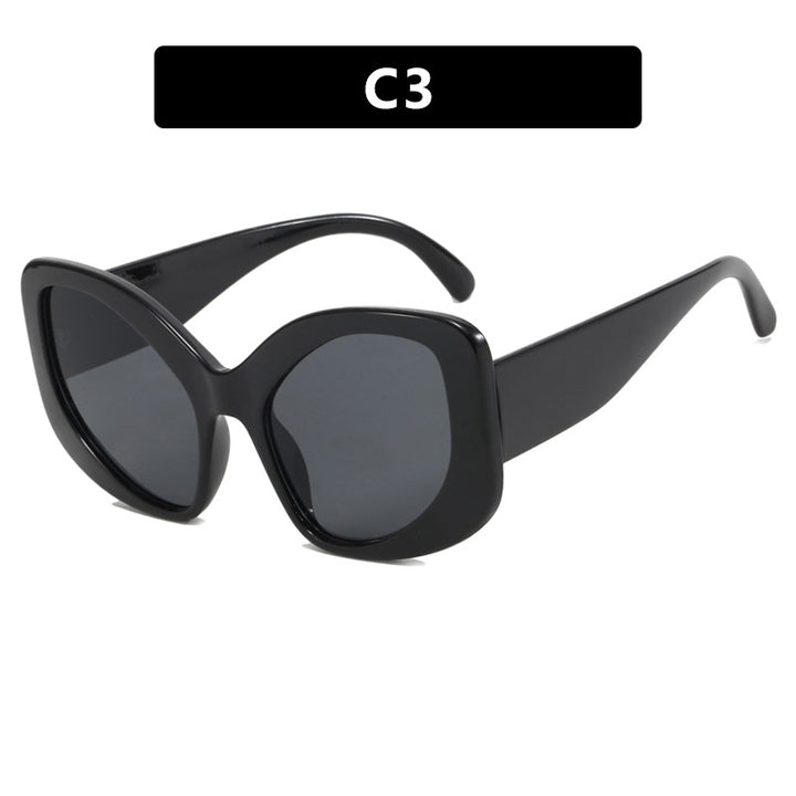 Women's oversized sunglasses in modern design Skanto