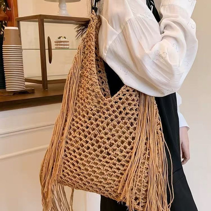 Handmade stylish tote bag with fringe Skanto