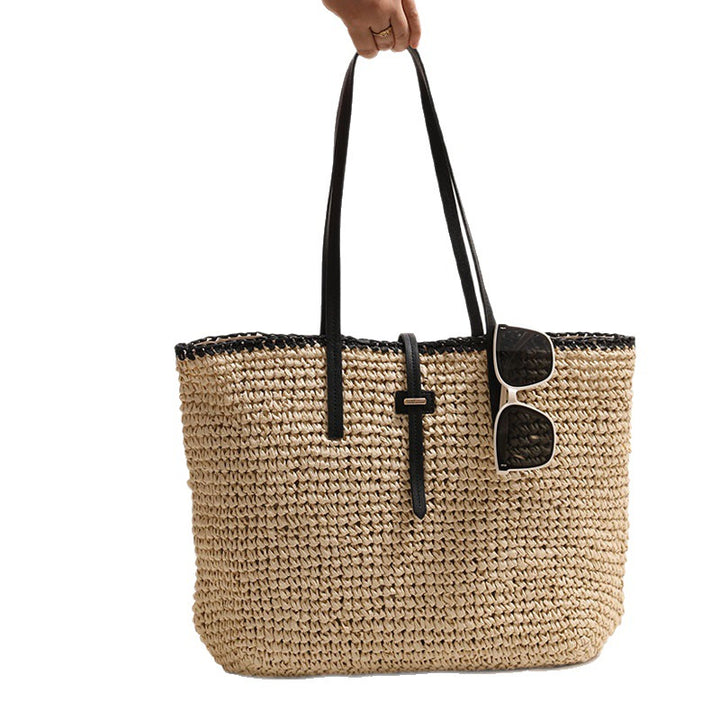 Stylish and Spacious Rattan Bag Skanto