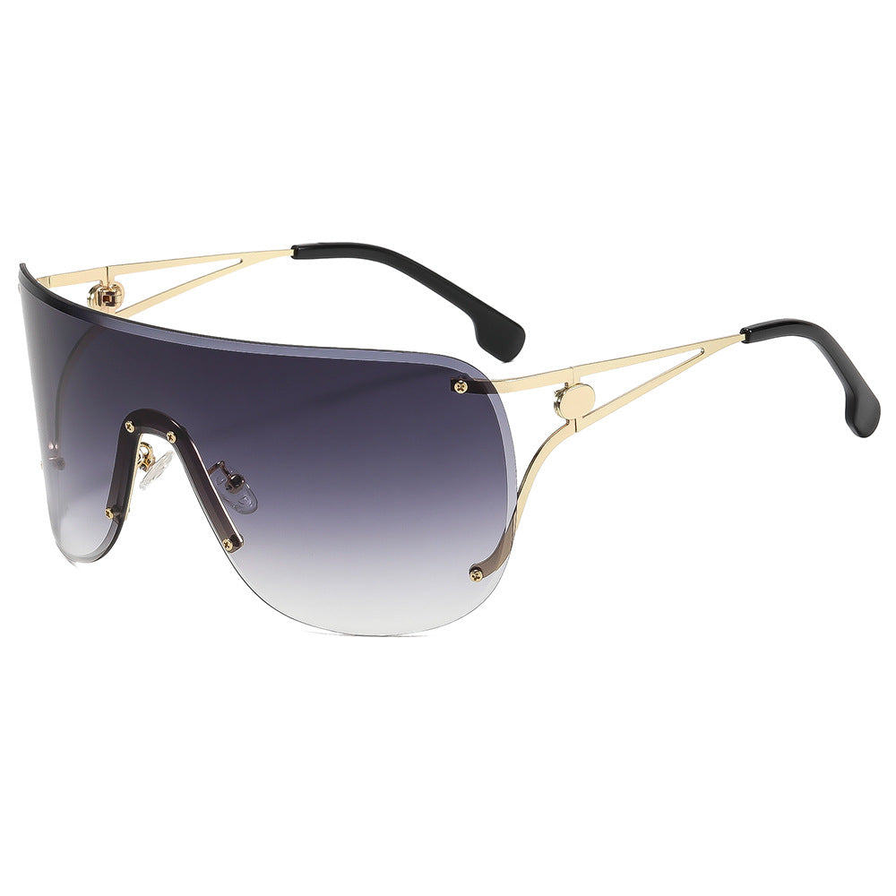 Dame visir-lignende solbrille med elegant metallramme Skanto