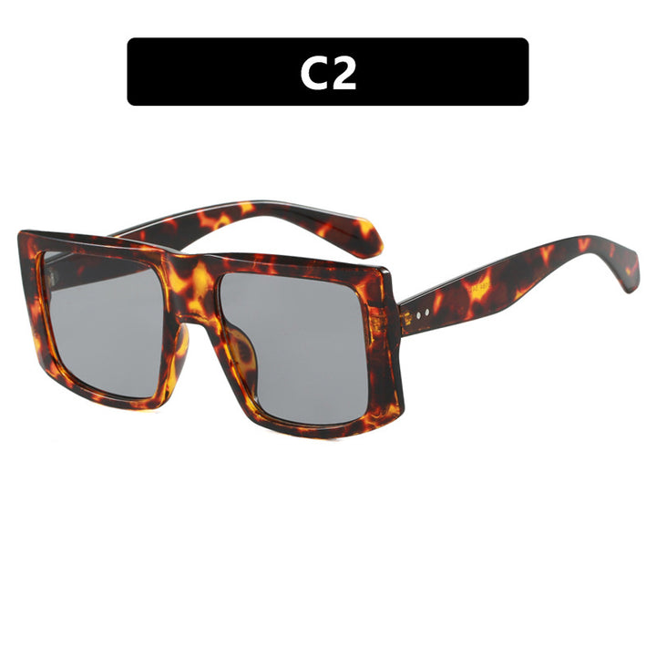 Women's square sunglasses with durable plastic frame and protective UV filter Skanto