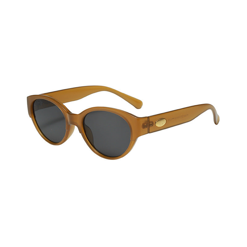 Dame moteriktig retro solbrille i moderne stil Skanto