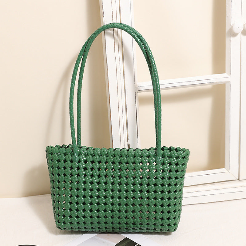 Braided beach bag with practical folding mechanism Skanto