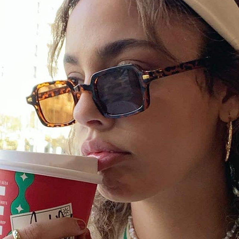 Women's exclusive square sunglasses with elegant metal frame and UV protection Skanto