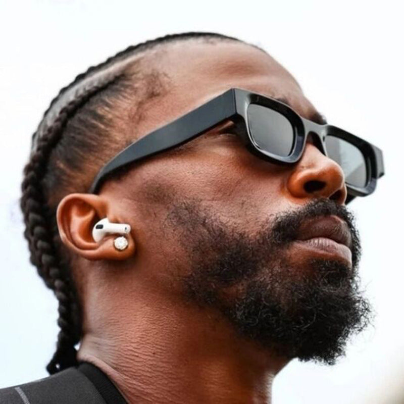 Dame moteriktig solbrille i elegant, kantet design Skanto