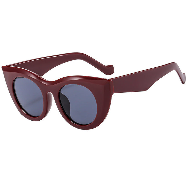 Dame Cat-Eye solbriller med transparent ramme og polariserte linser Skanto