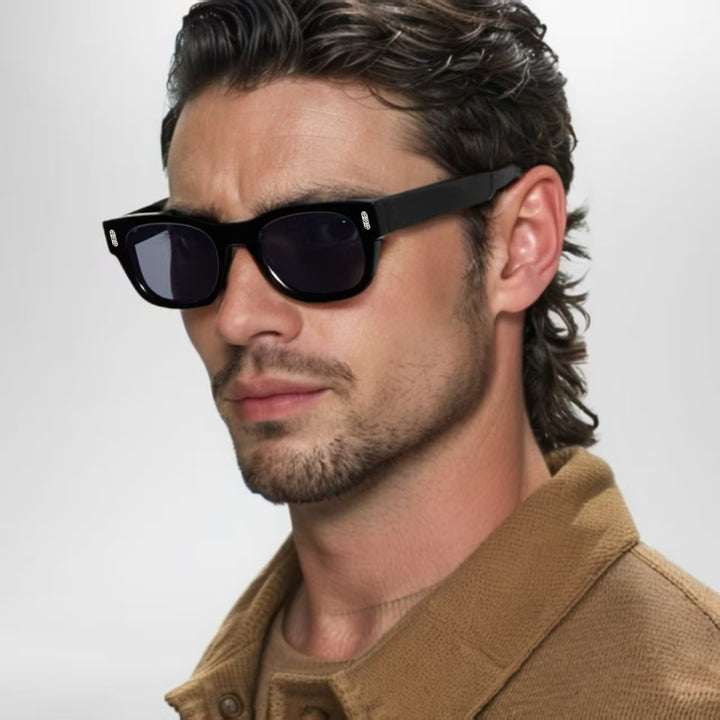 Dame moteriktig solbrille i kvadratisk design Skanto