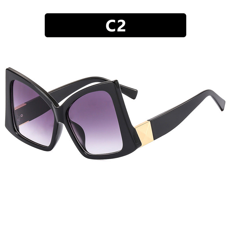 Women's oversized sunglasses with elegant square frame and protective UV protection Skanto