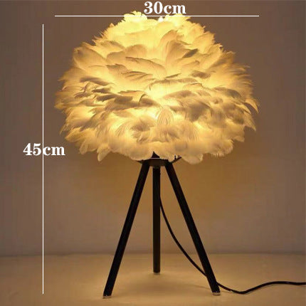 Skanto | Fjær Bordlampe
