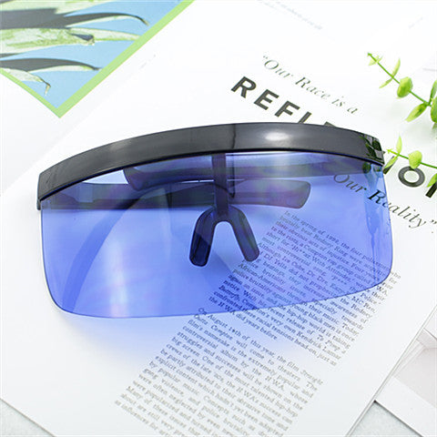 Dame Sport-solbriller i futuristisk design Skanto