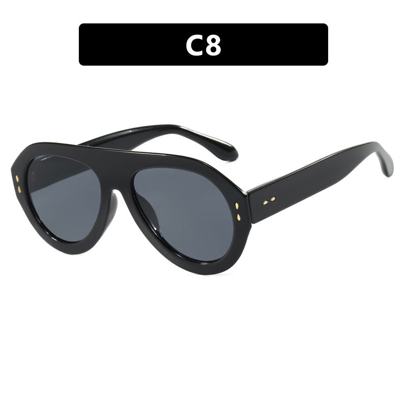 Women's fashion sunglasses with extravagant design Skanto
