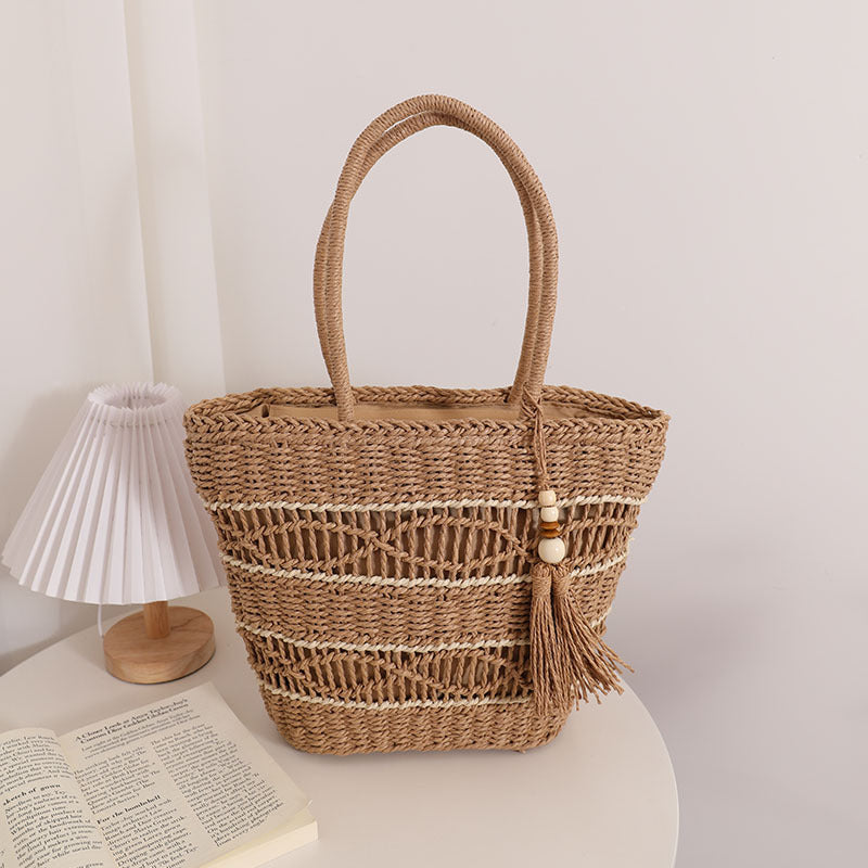 Handmade Straw Tote Bag with Decorative Tassel Detail Skanto