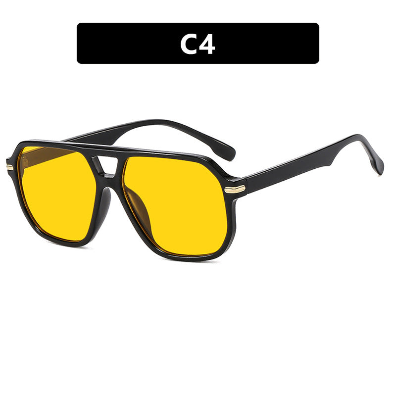 Women's fashionable square-frame sunglasses with eye-catching lenses Skanto
