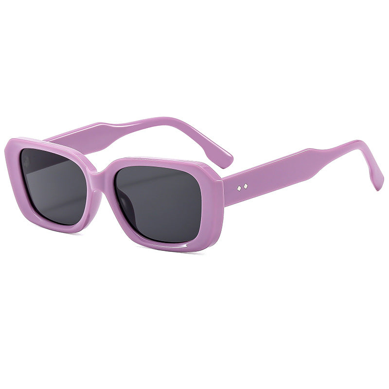 Dame stor firkantet solbrille med robust ramme og UV-beskyttelse Skanto