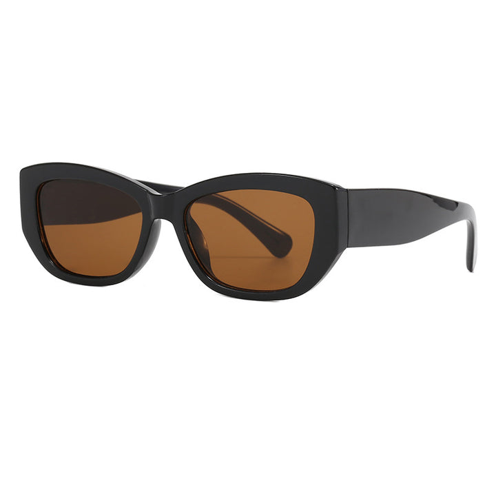 Dame moderne Cat-Eye solbriller laget av robust plast Skanto