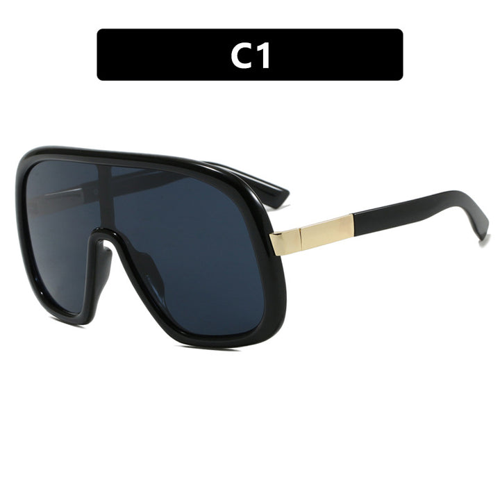 Women's oversized sunglasses in elegant retro design Skanto