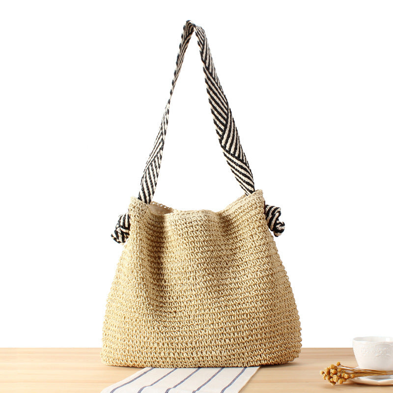 Elegant Strandbag i Håndlaget Design Skanto