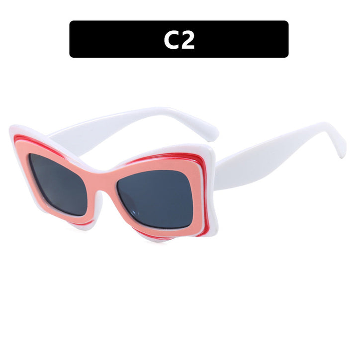 Women's oversized sunglasses in extravagant design Skanto