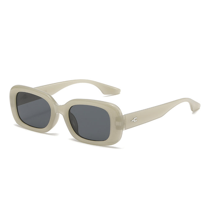 Dame moteriktig kvadratisk solbrille med bred ramme og UV-beskyttelse Skanto