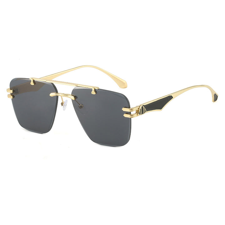 Dame Designer-solbrille i ekstravagant ramme Skanto