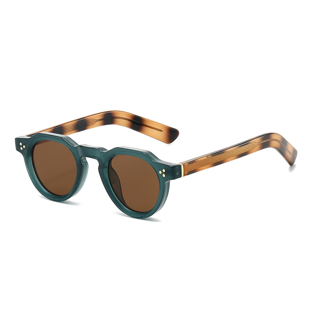 Dame moteriktig solbrille med ekstravagant ramme og UV-beskyttelse Skanto
