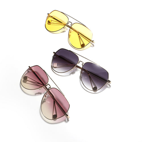 Dame aviator solbriller med polariserte linser og elegant metallramme Skanto