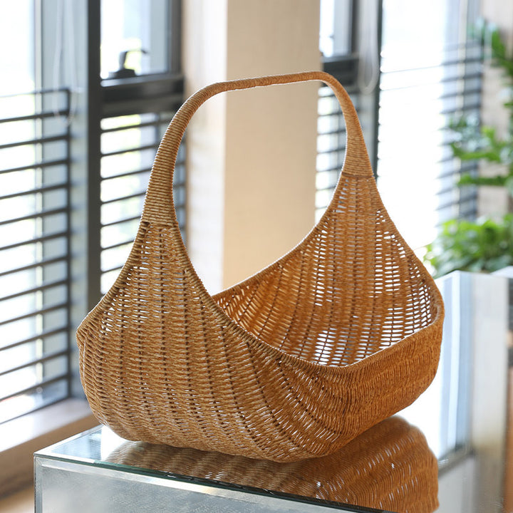Dame Håndlaget Rattan Kurv med elegant kontur Skanto