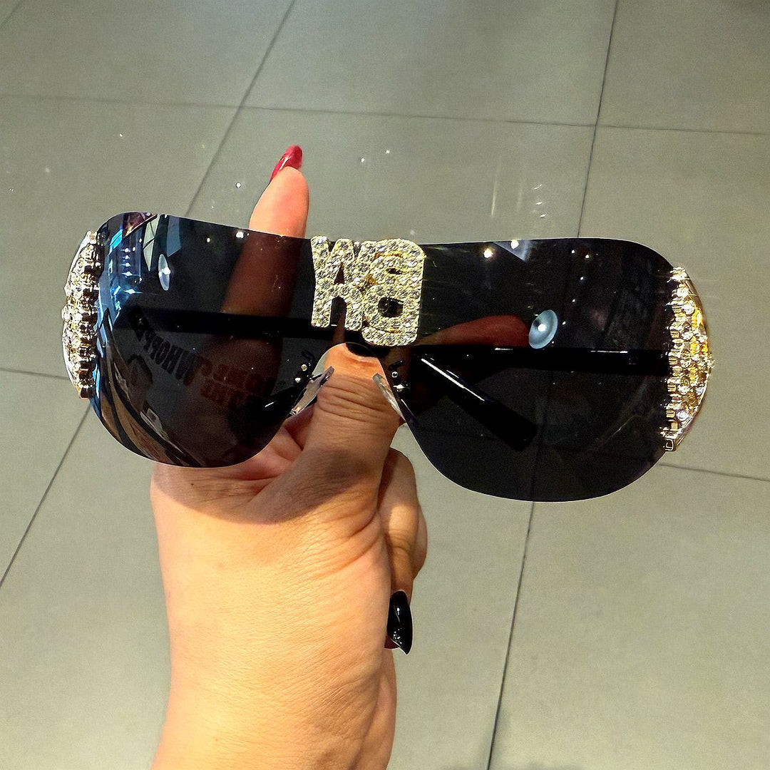 Damen modische Oversized-solsjulp med strass-applikasjoner Skanto