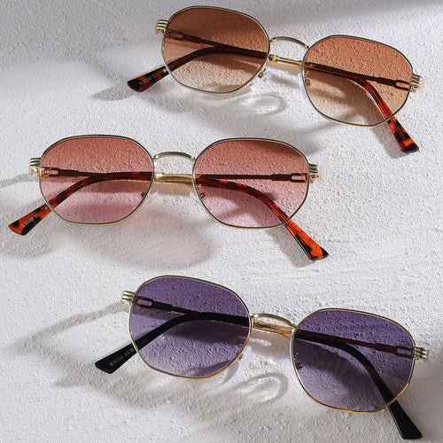 Dame moterik solbrille med ramme i høy kvalitet av metall og elegante linser Skanto