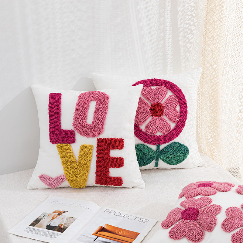 Women Decorative Pillowcase with Heart Pattern Skanto
