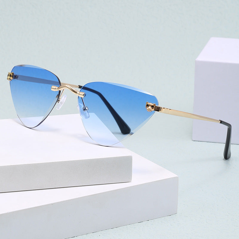 Dame Cat-Eye Solbriller med elegant metallramme Skanto