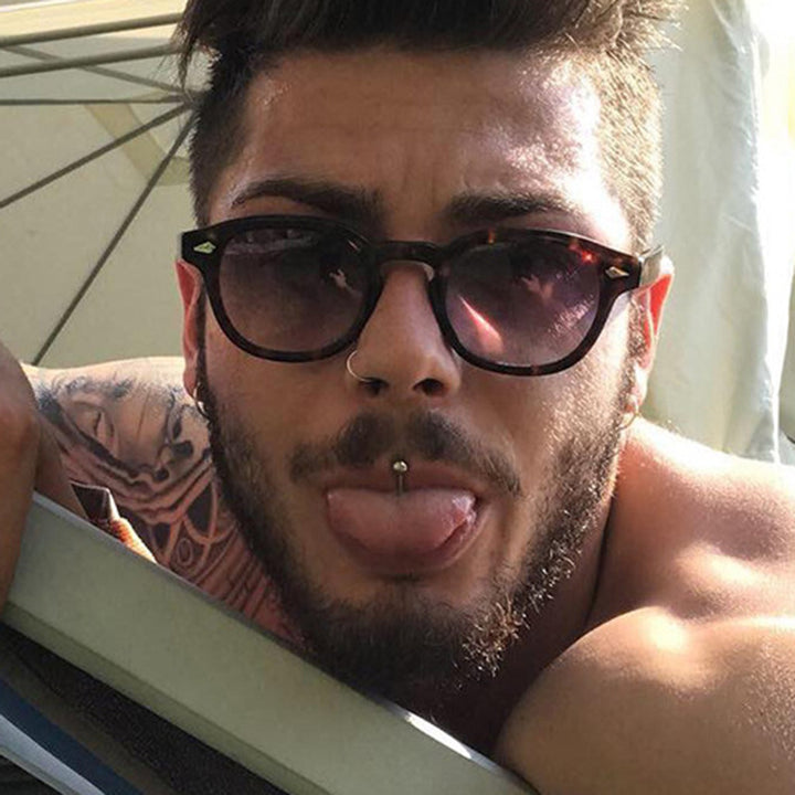 Dame moteriktig solbrille i elegant stil Skanto