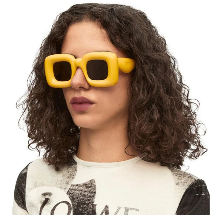 Women's rectangular sunglasses with wide frame and protective UV filter Skanto
