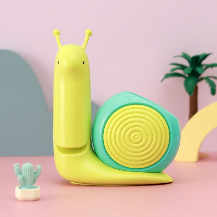 Kvinnelig kreativ bordvifte i snegledesign Skanto
