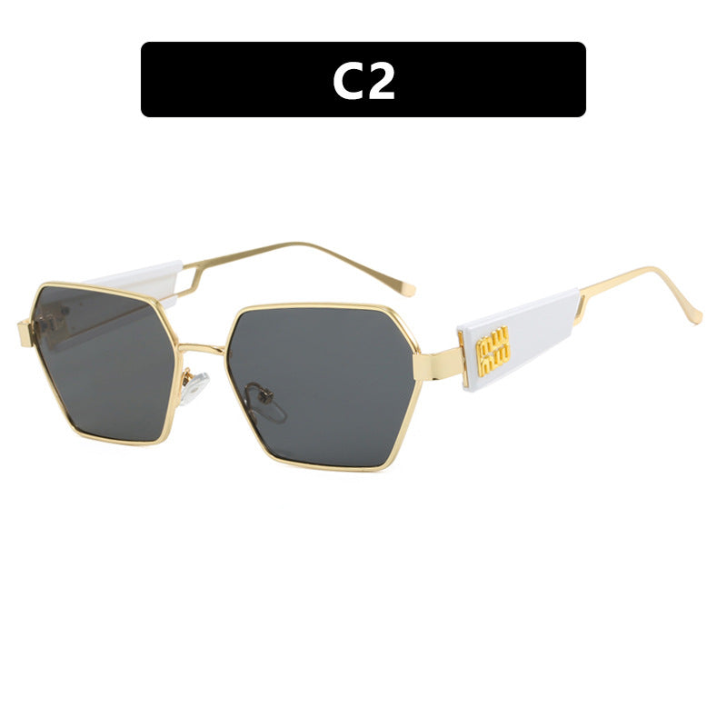 Dame heksagonal solbrille med elegant metallramme og beskyttende glass Skanto
