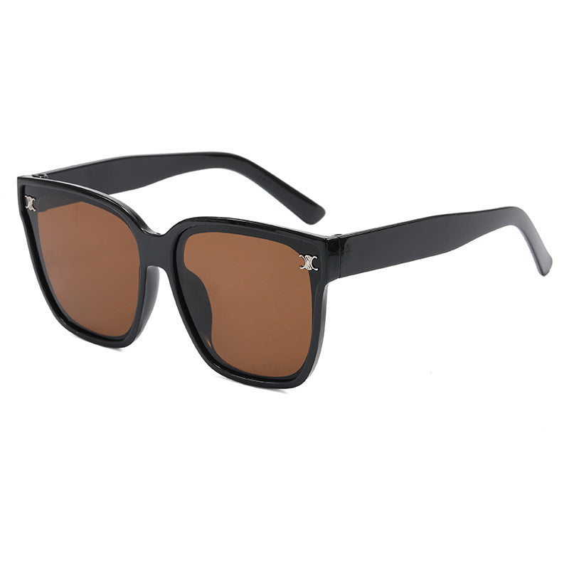 Dame moteriktig oversized solbrille med rhombiske glass Skanto