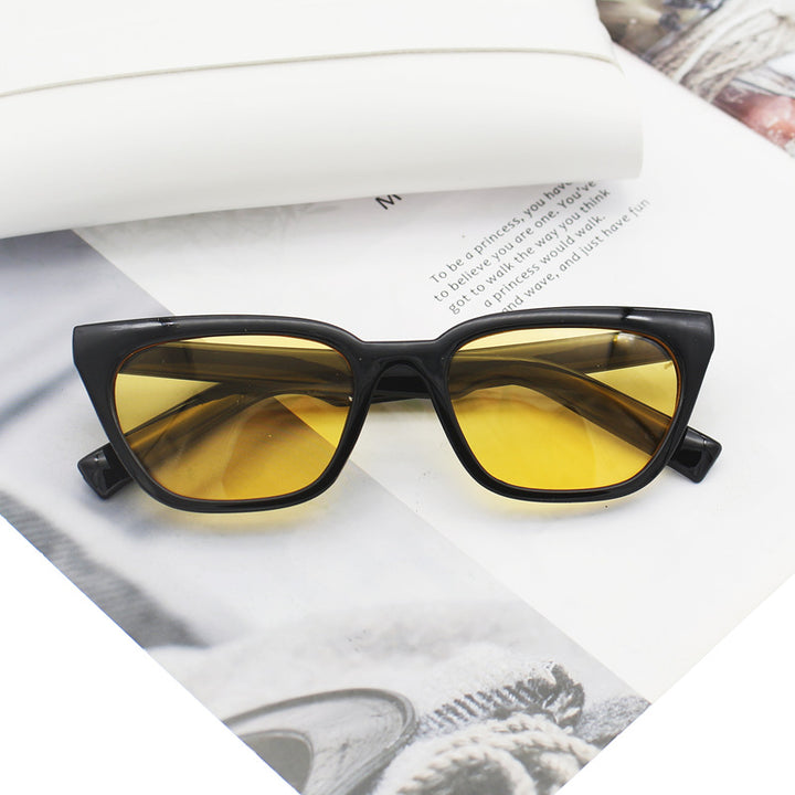 Damer geometrisk designer solbrille i moderne stil Skanto