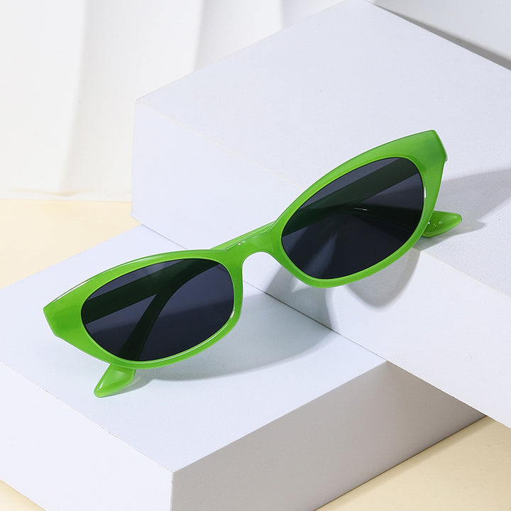 Dame cat-eye solbriller med moderne design og UV-beskyttelse Skanto