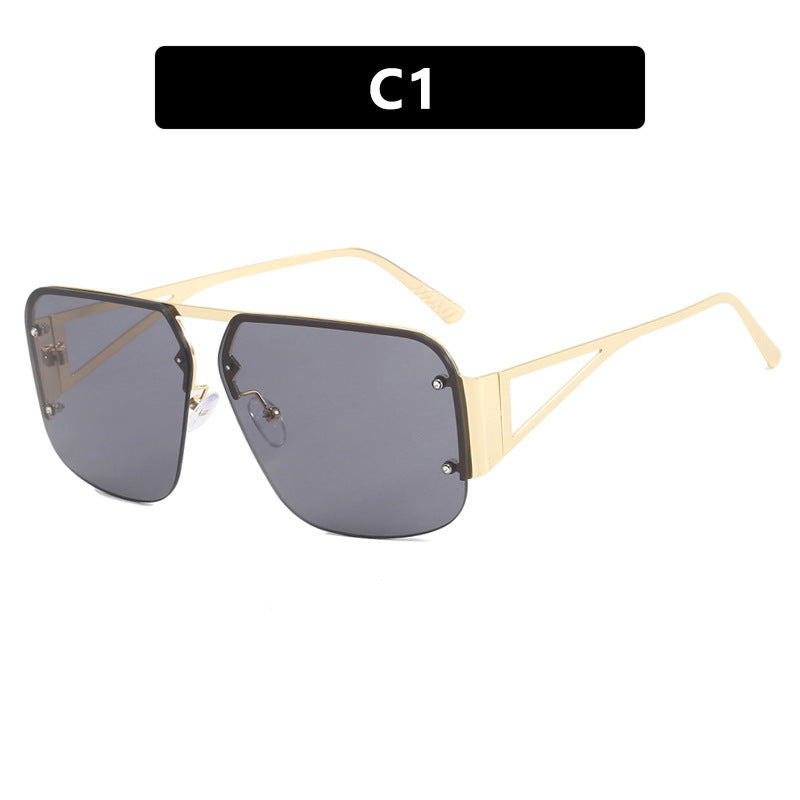 Dame futuristisk solbrille med firkantet ramme og speilende glass Skanto