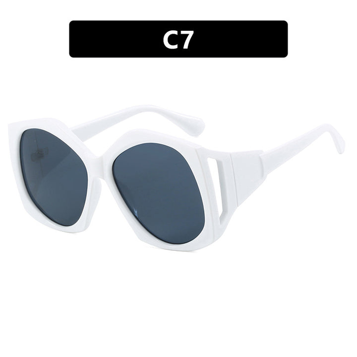 Women's oversized sunglasses with futuristic design Skanto