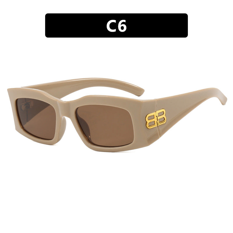 Women's fashion sunglasses with angular frame and polarized lenses Skanto
