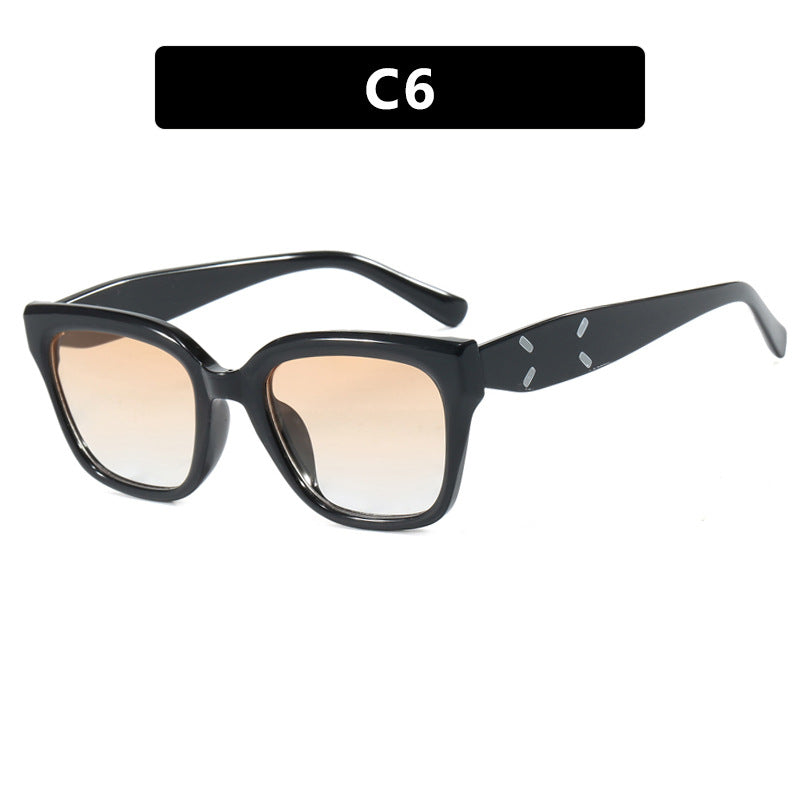 Women's Fashionable Square Sunglasses with UV Protection and Elegant Plastic Frame Skanto