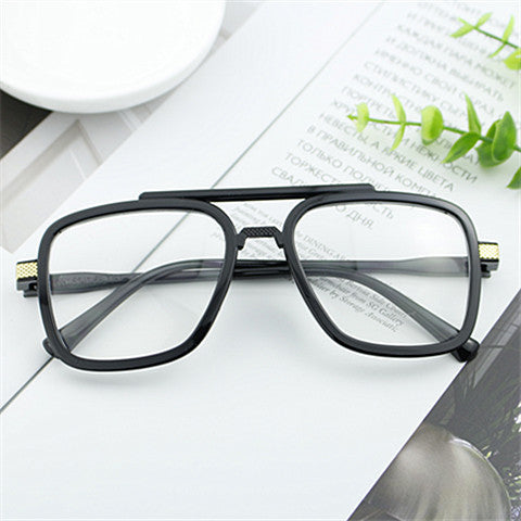 Damen moderne solbrille med kvadratisk ramme Skanto