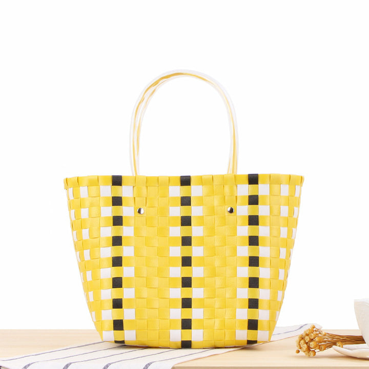 Basket with lively weave Skanto